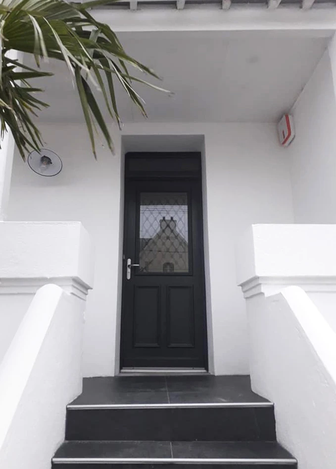Porte Acier à Séné