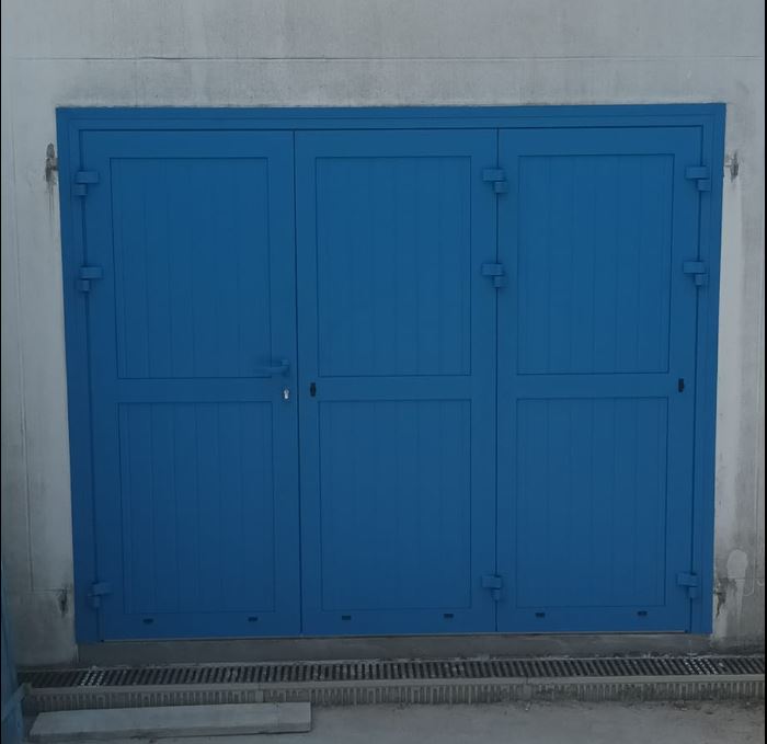 Porte de garage ALU 3 vantaux RAL 5015 à Séné