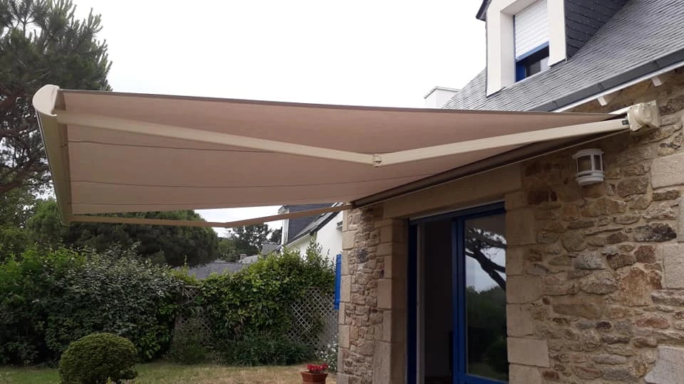 Store banne motorisé - Modèle Félicia