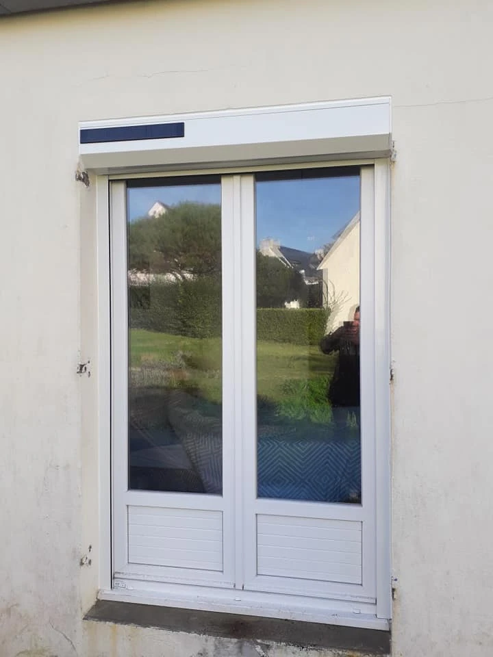 Volets à Séné